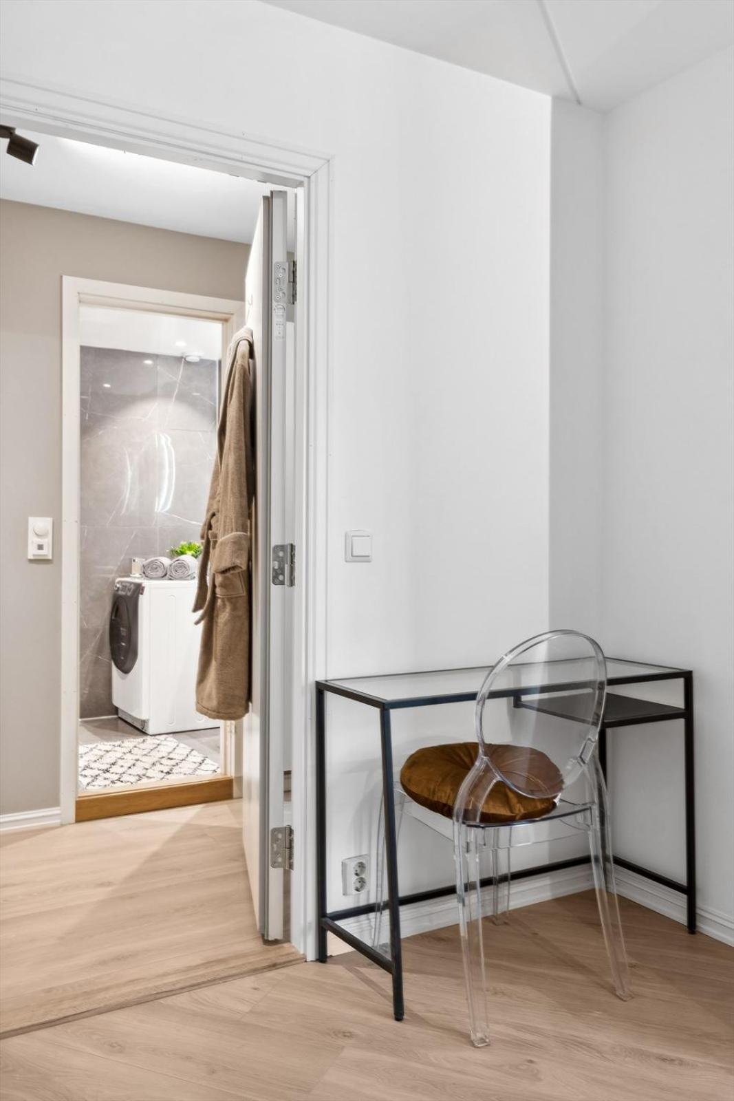 Luxurious Modern Room In Central Oslo - Eur 4K Expensive Bed And 82" Cinematic Tv 外观 照片
